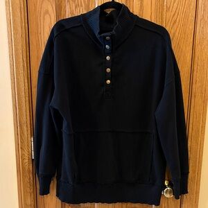 Amazon Black Women's Sweatshirt